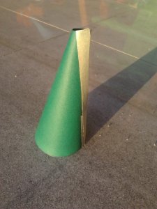 Cone em cartolina